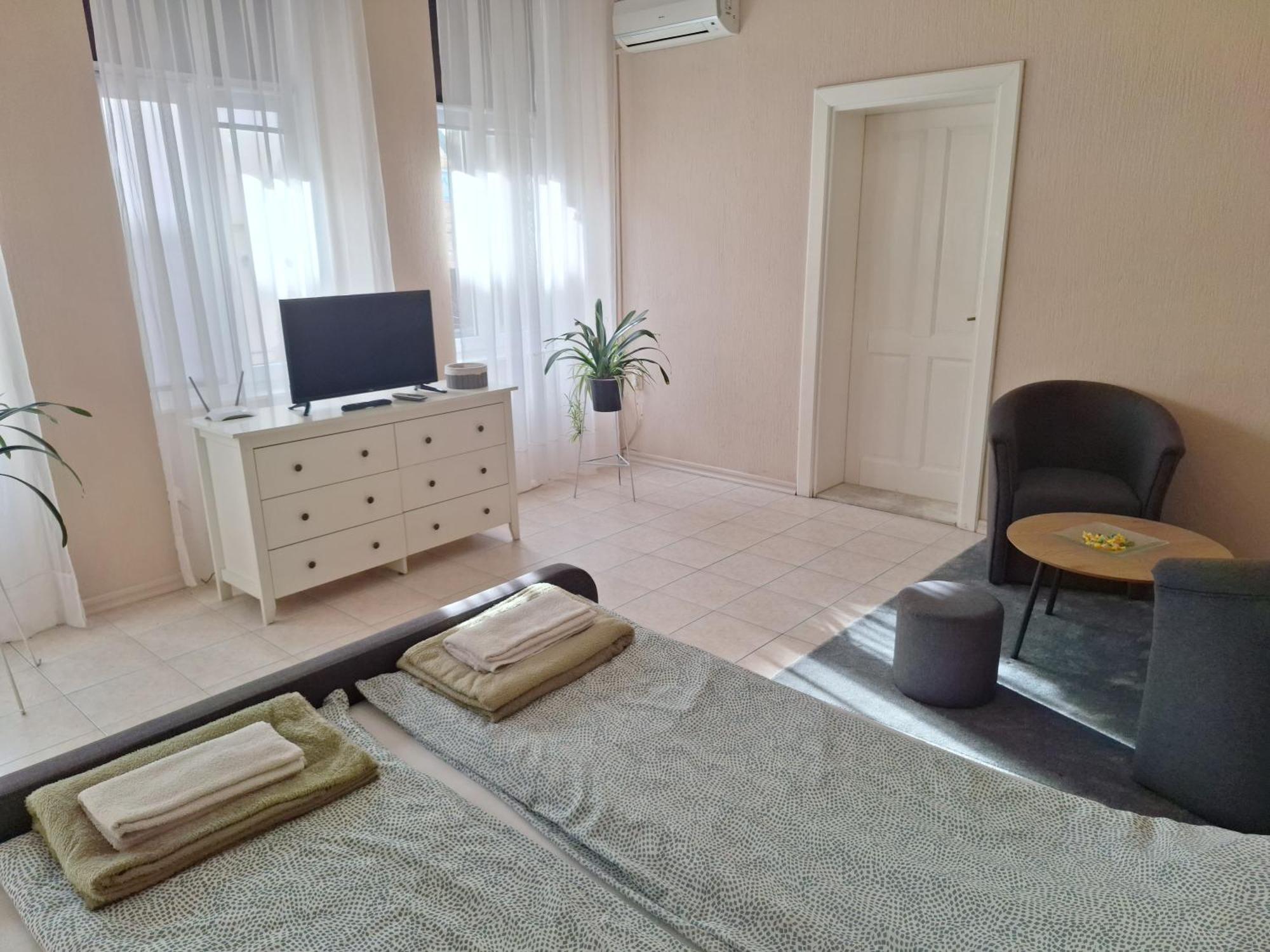 Mainstreet Apartman Суботиця Екстер'єр фото
