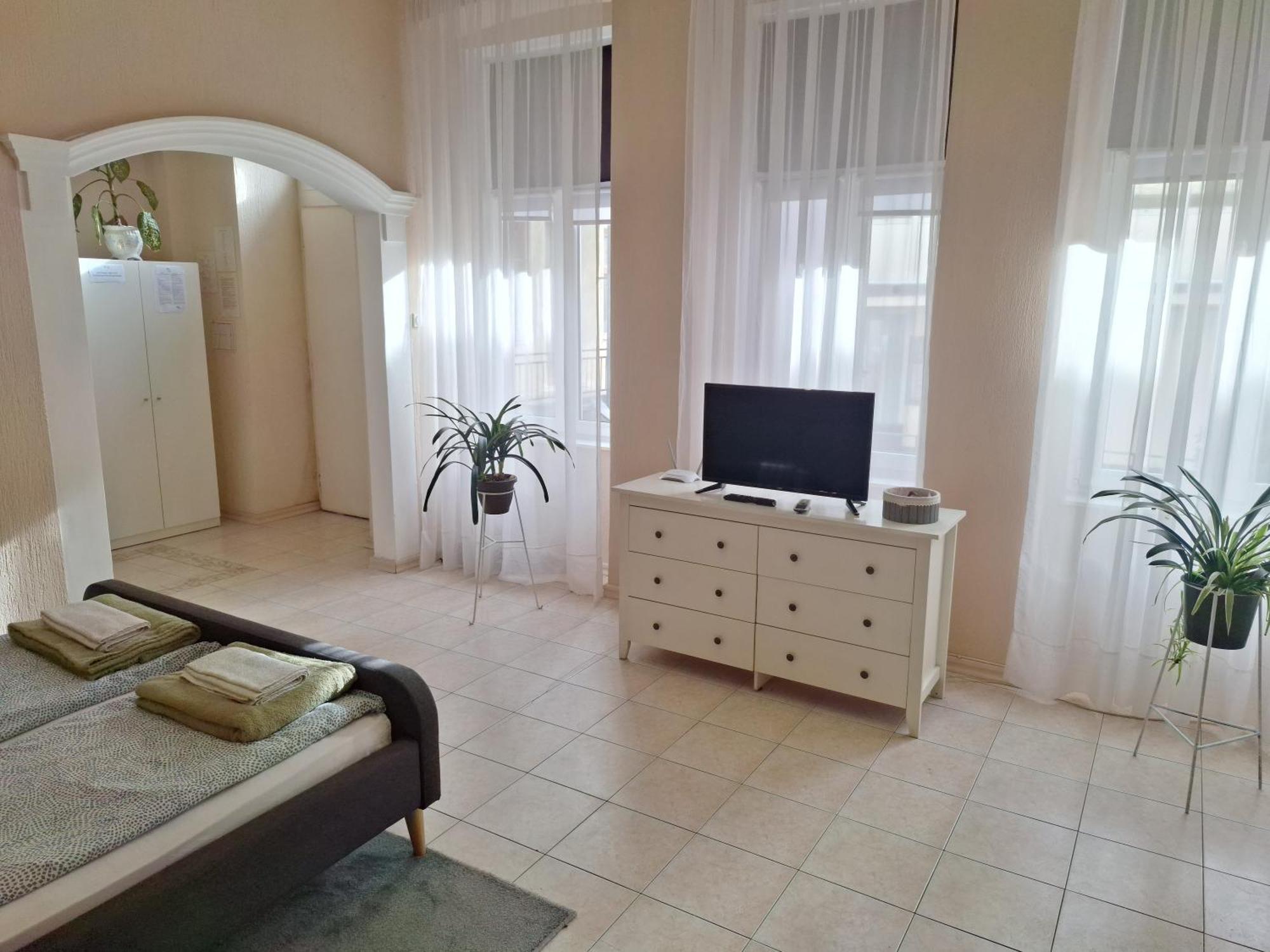Mainstreet Apartman Суботиця Екстер'єр фото