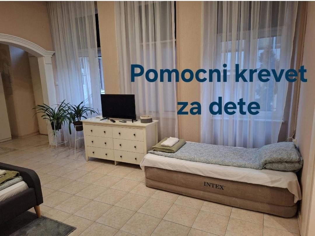 Mainstreet Apartman Суботиця Екстер'єр фото